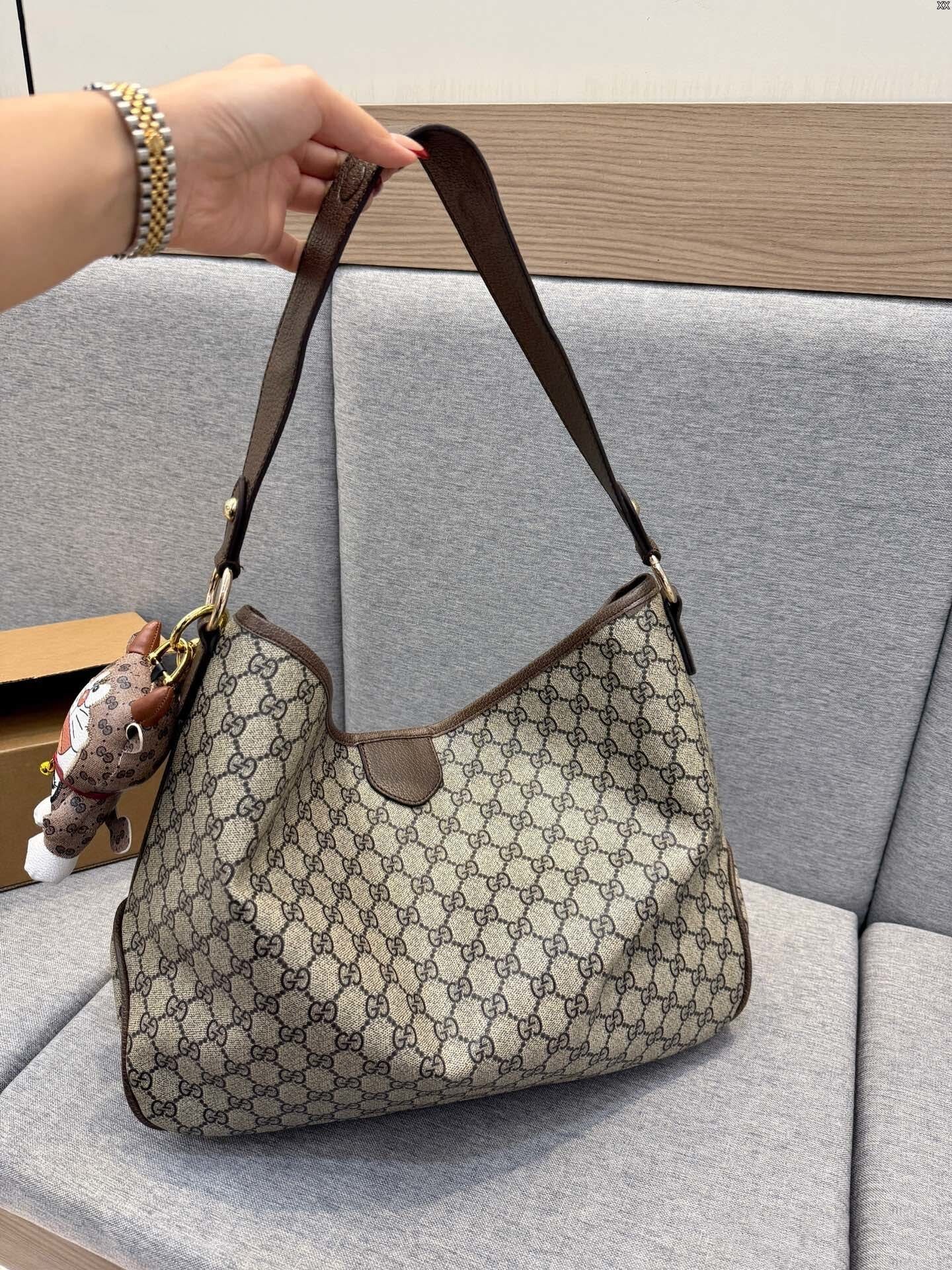 $65-LDN-260 GCI gallery