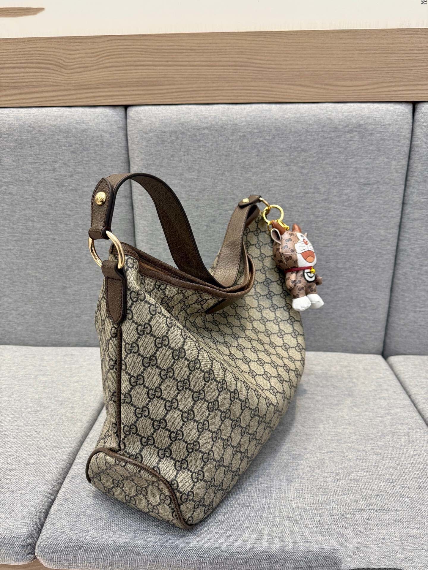 $65-LDN-260 GCI gallery