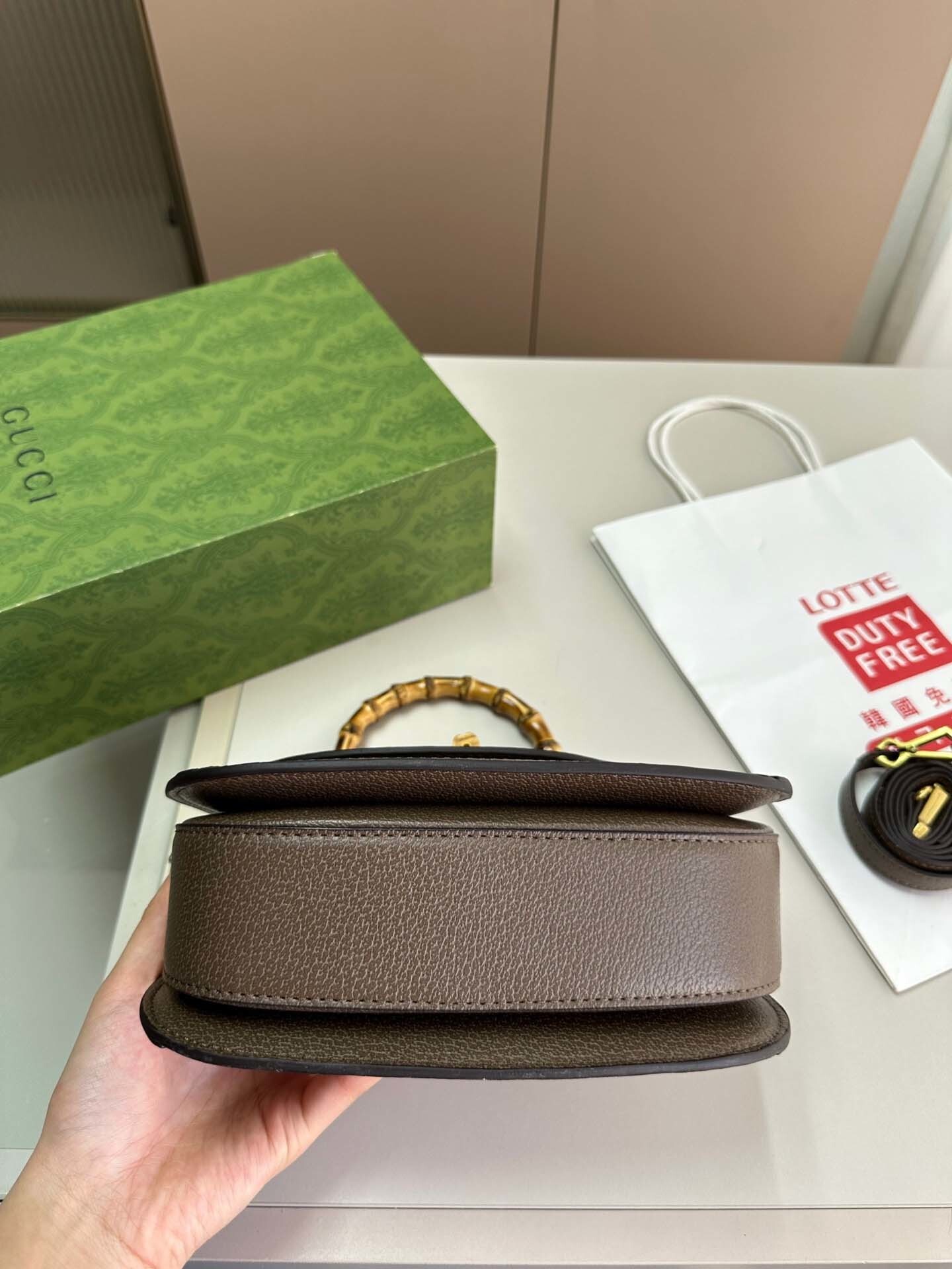 $65-LDN-274 GCI gallery