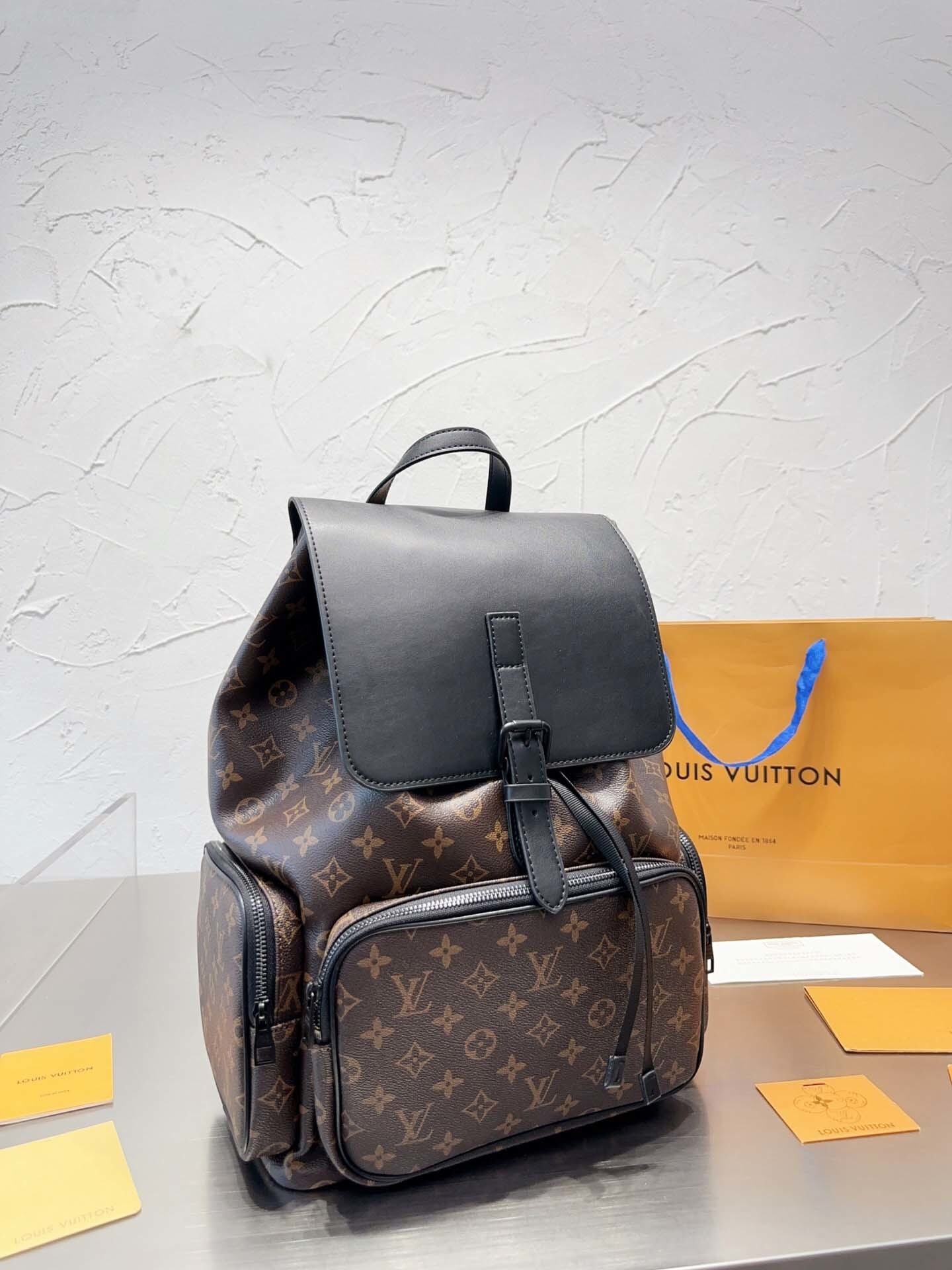 $65-LDN-324 LV gallery