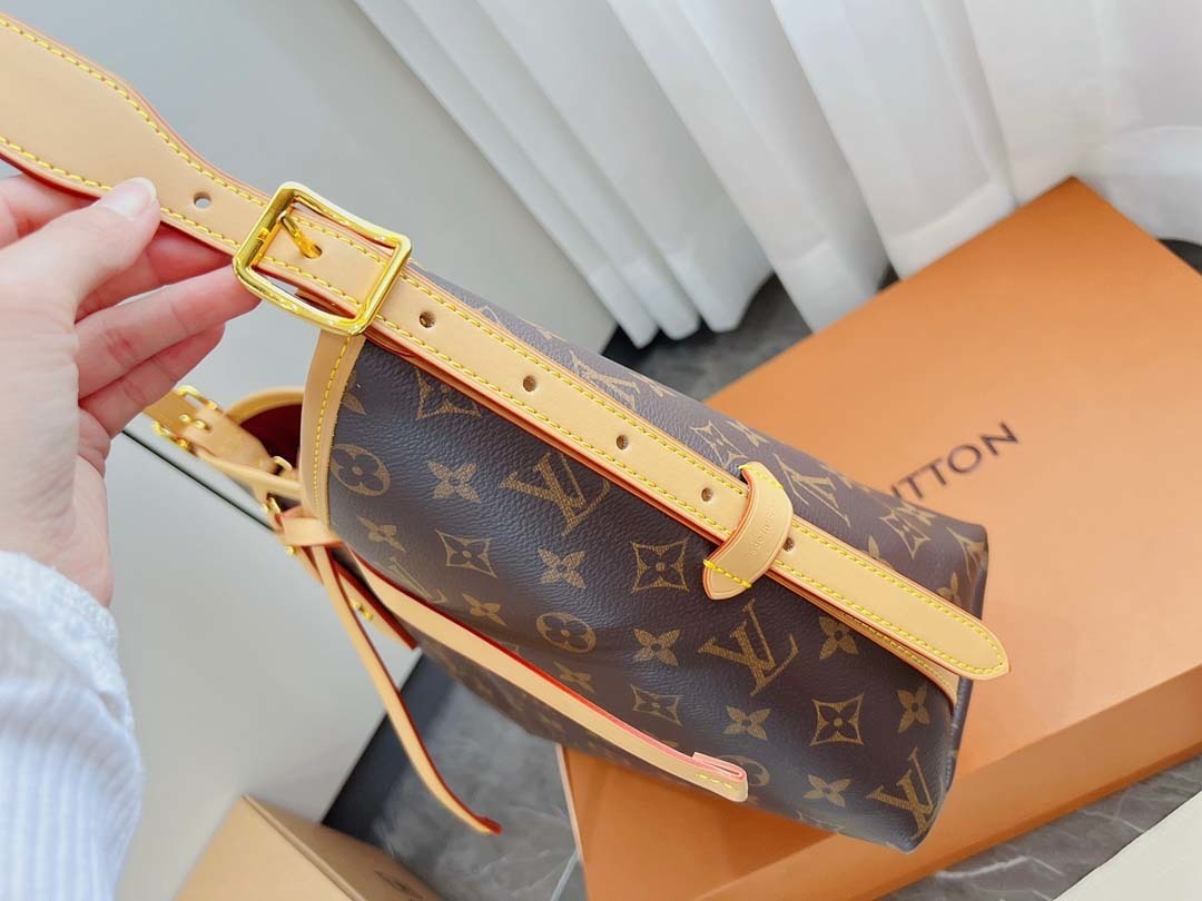 $65-LDN-326 LV gallery