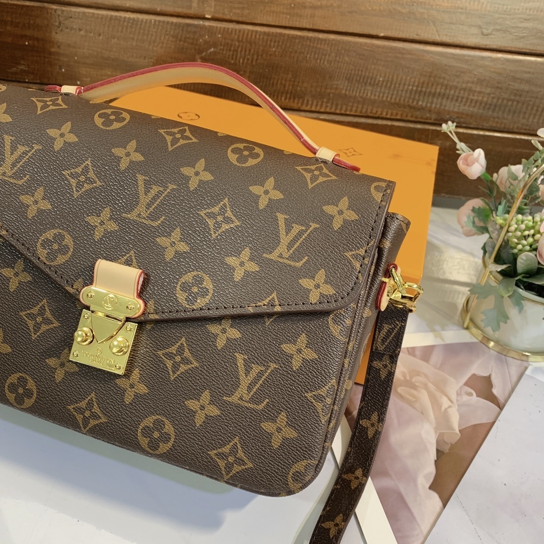 $65-LDN-335 LV gallery