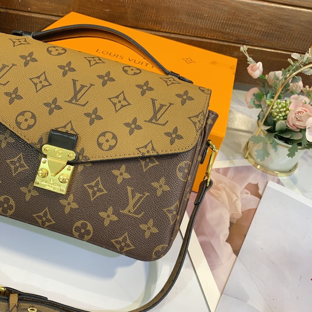 $65-LDN-335 LV gallery