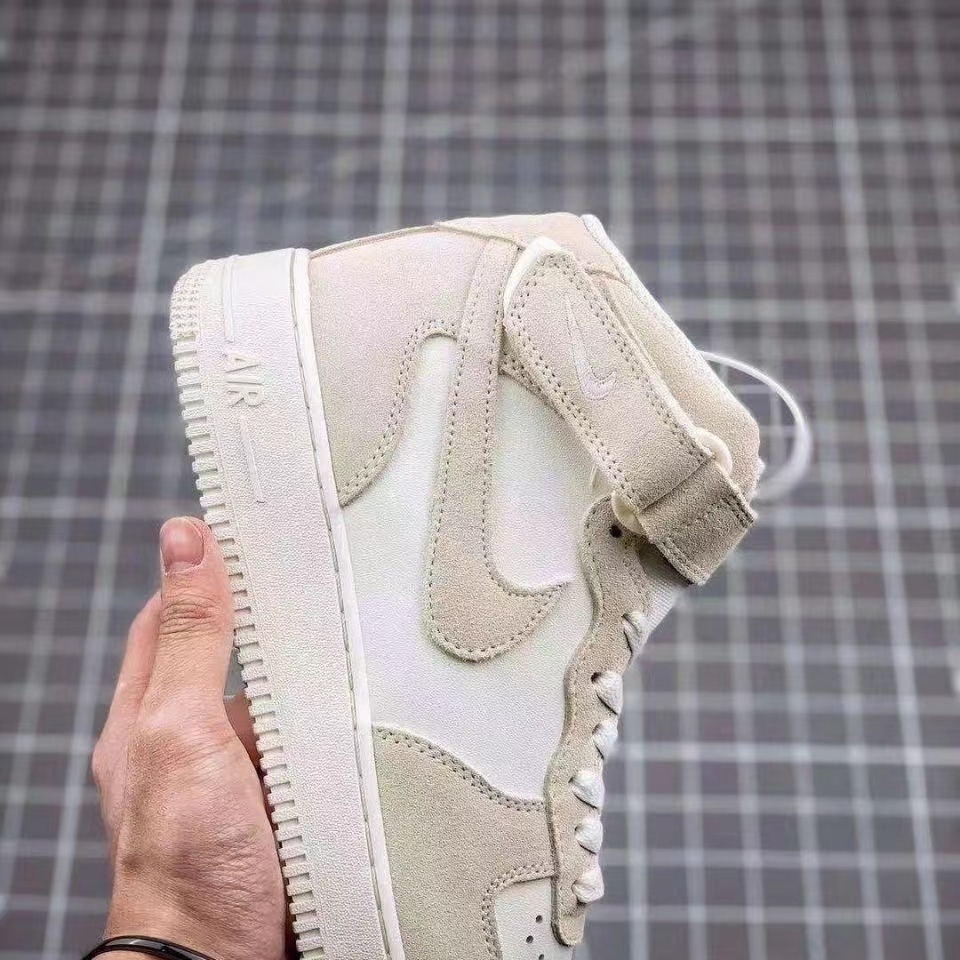 $65-LDN-99 NK gallery