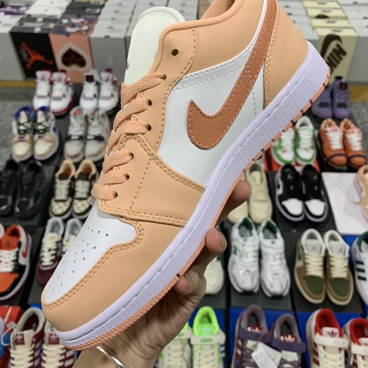 $66-LDN-155 NK gallery