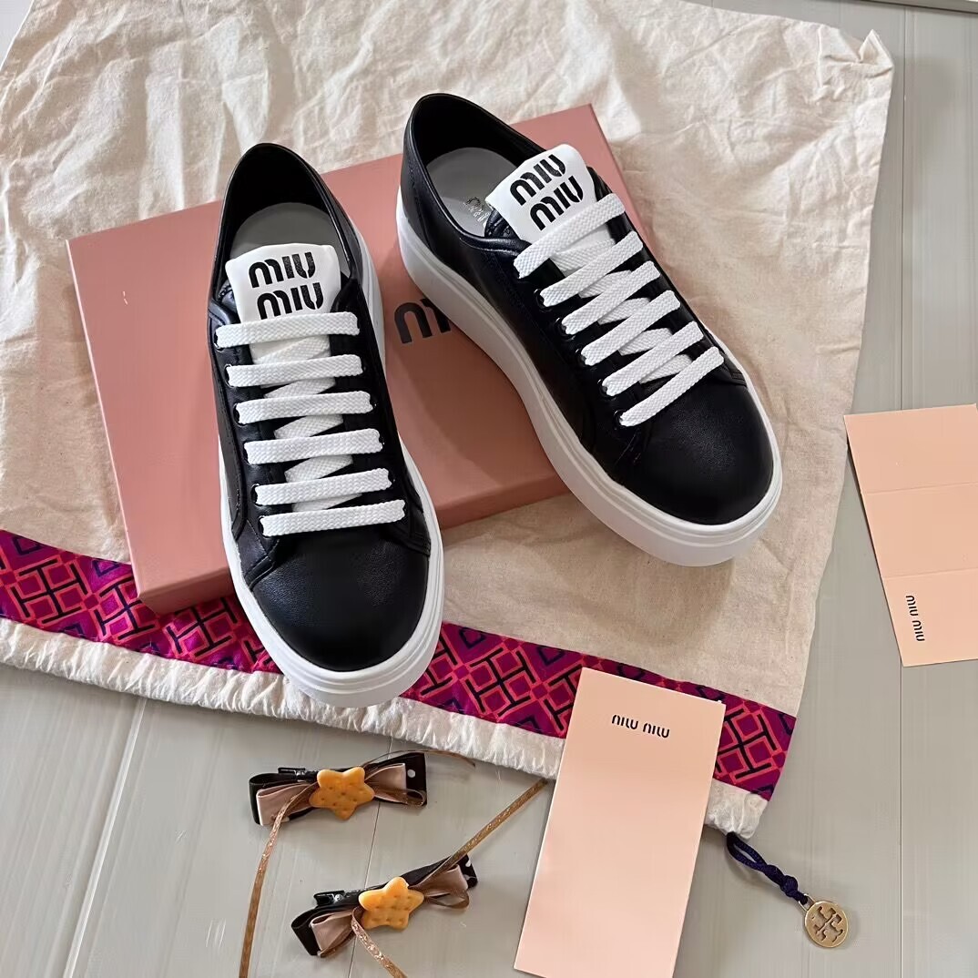 $67-LDN-534 MIU gallery