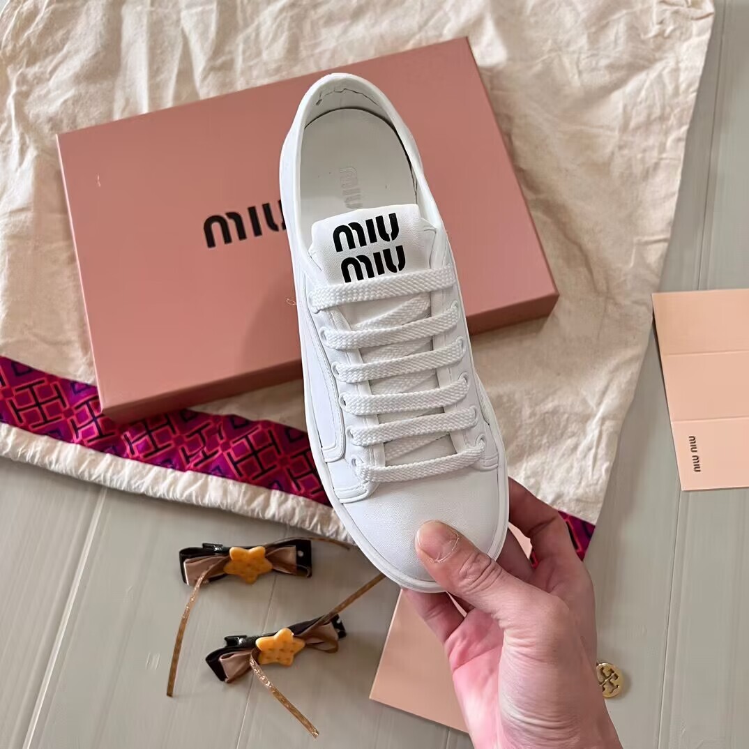 $67-LDN-534 MIU gallery