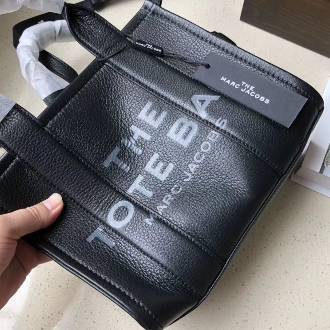 $68-LDN-478 THE gallery