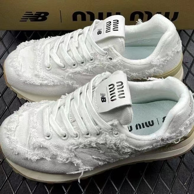 $68-LDN-530 MIU gallery