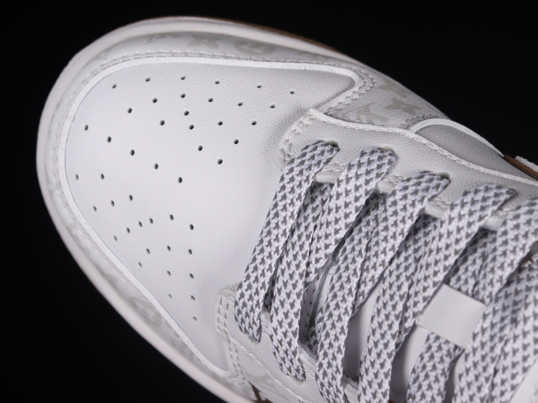 $68-LDN-726 LV gallery