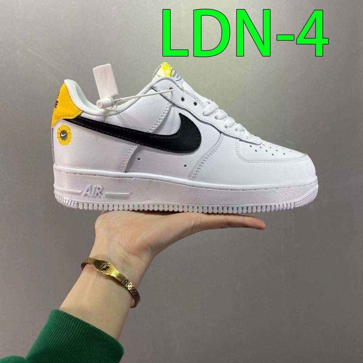$68-LDN-96 NK gallery
