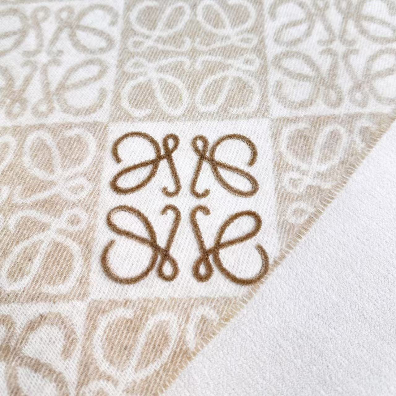 $68.5-LING-14 LOEVE gallery