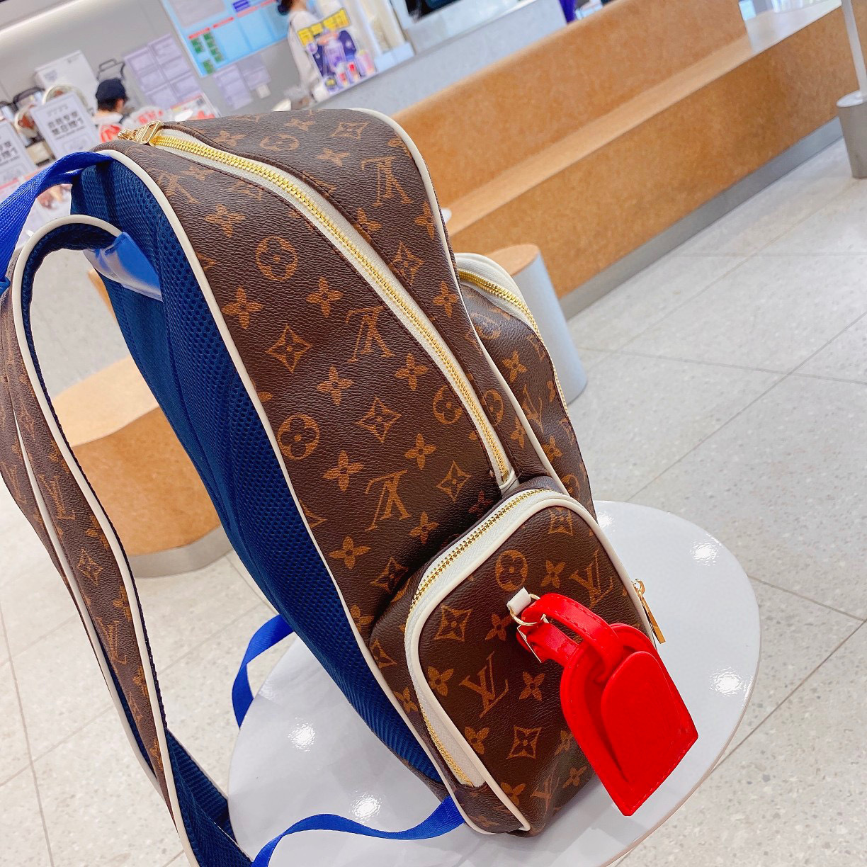 $68.99-LDN-306 LV gallery