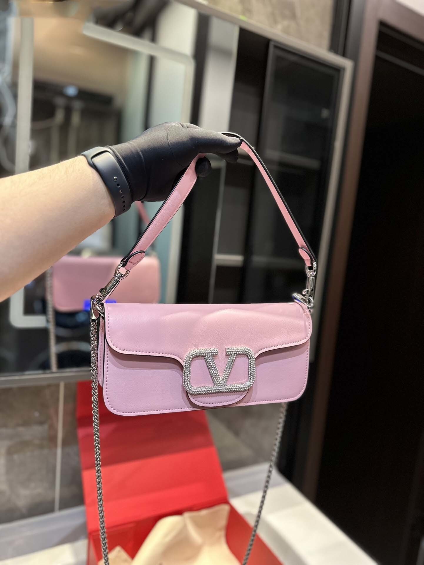 $69-LDN-473 Vato gallery