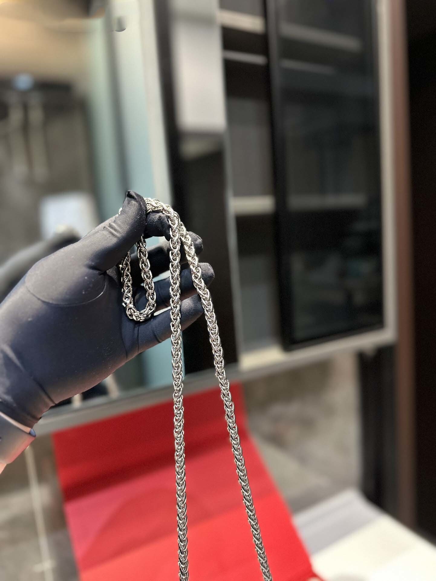 $69-LDN-473 Vato gallery