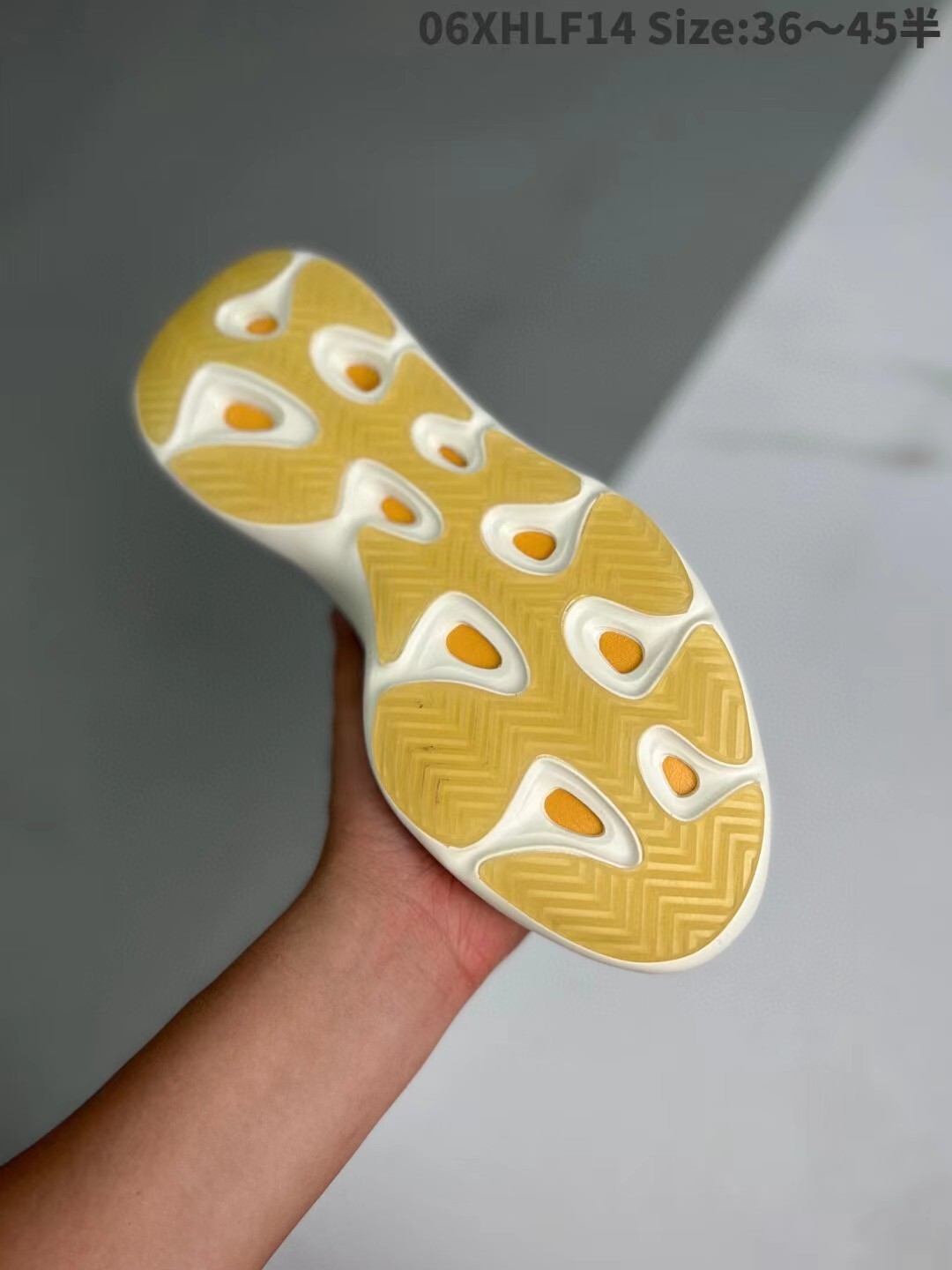 $69-LDN-607 AD gallery