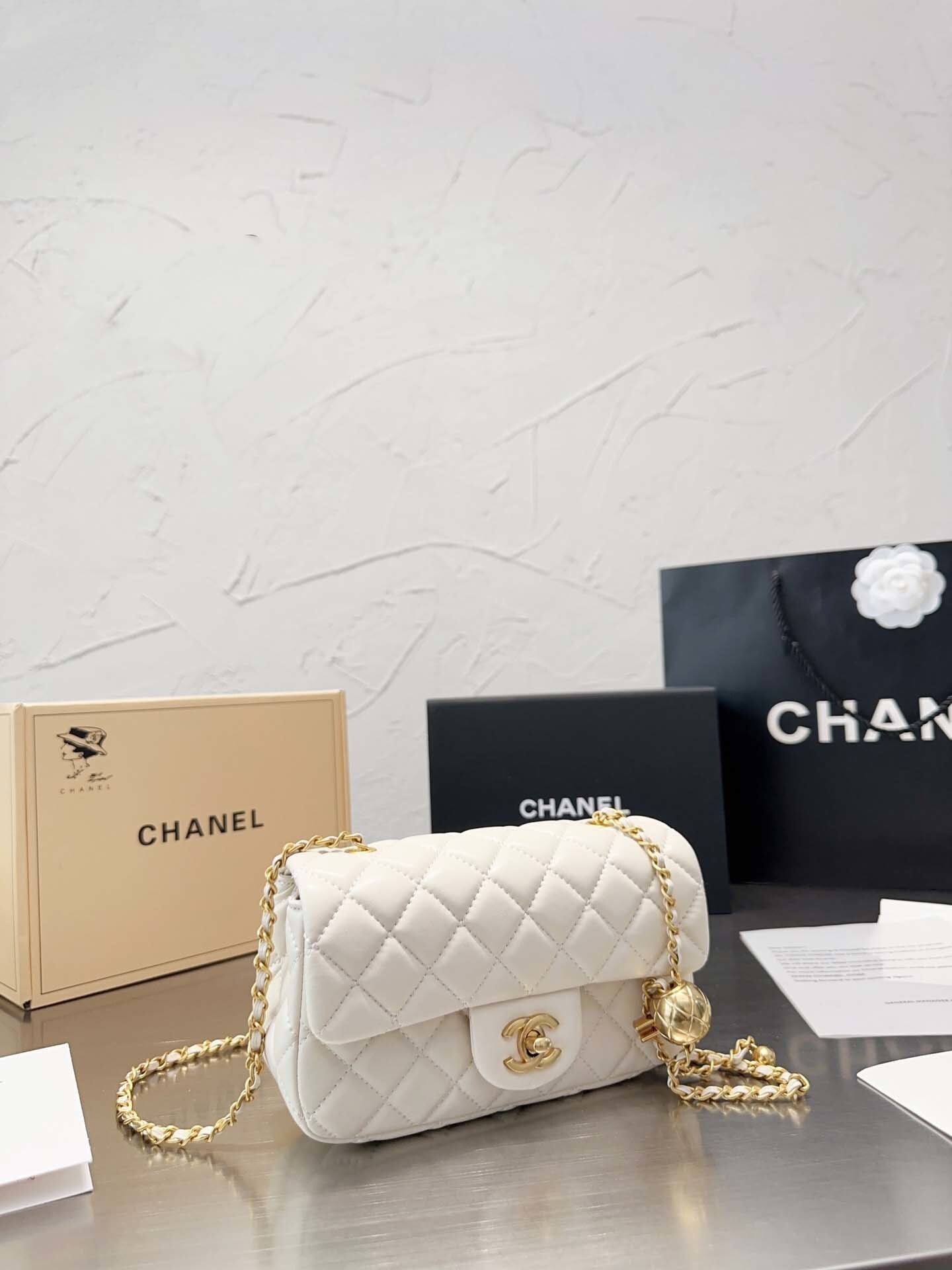 $69.88-LDN-351 CHA gallery