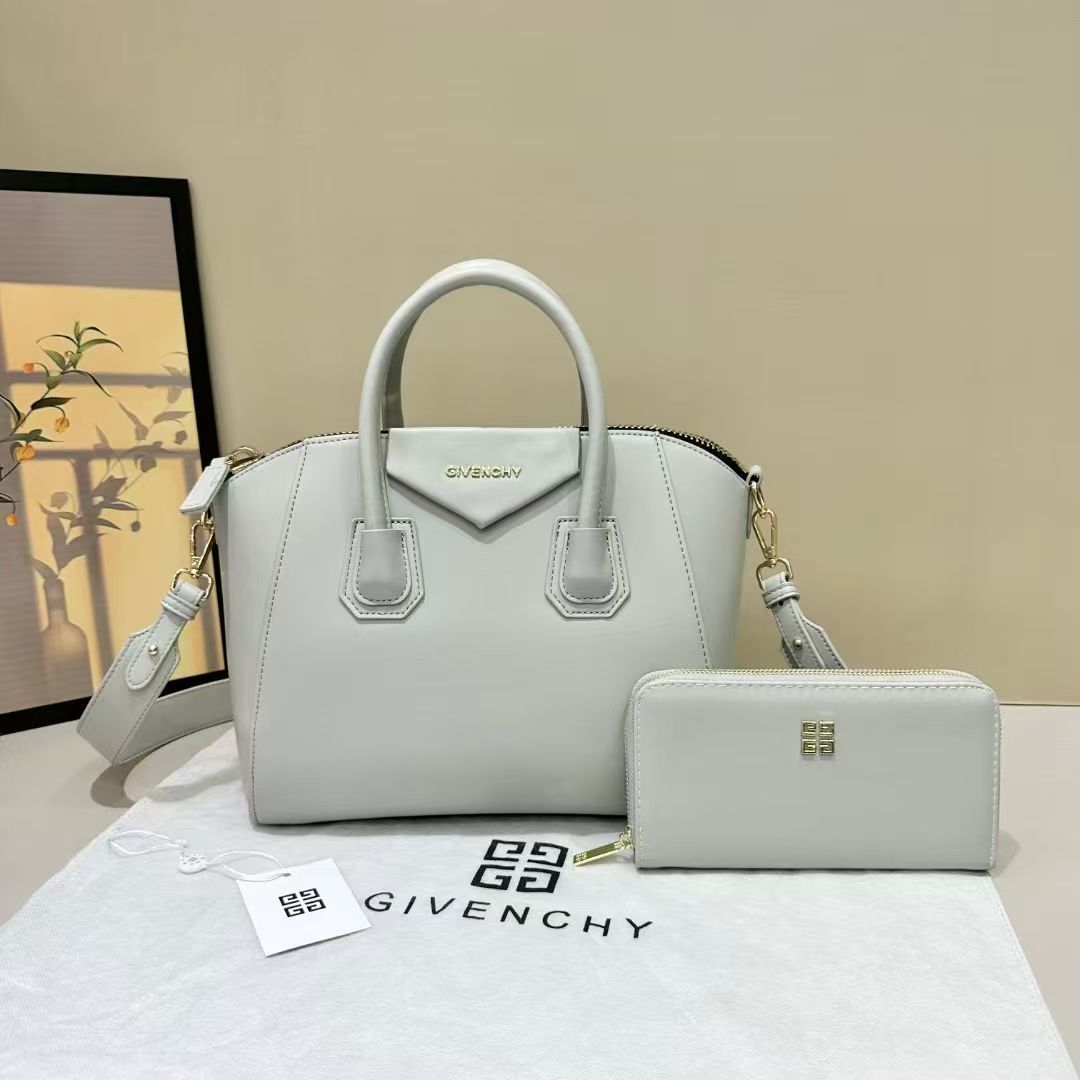 $69.9-LDN-801 GIVENCHY gallery