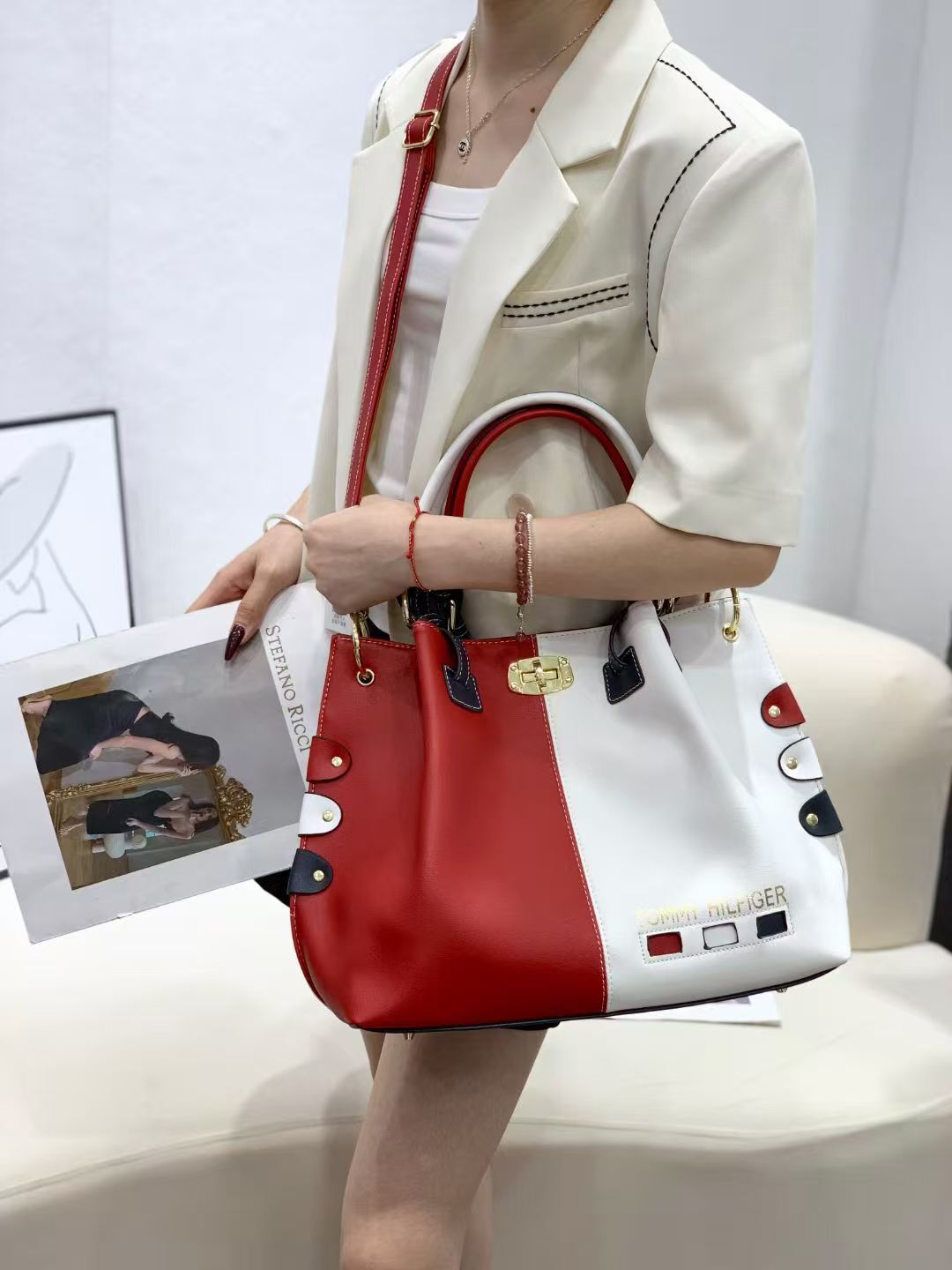 $69.9-LDN-803 ommy hilfiger gallery