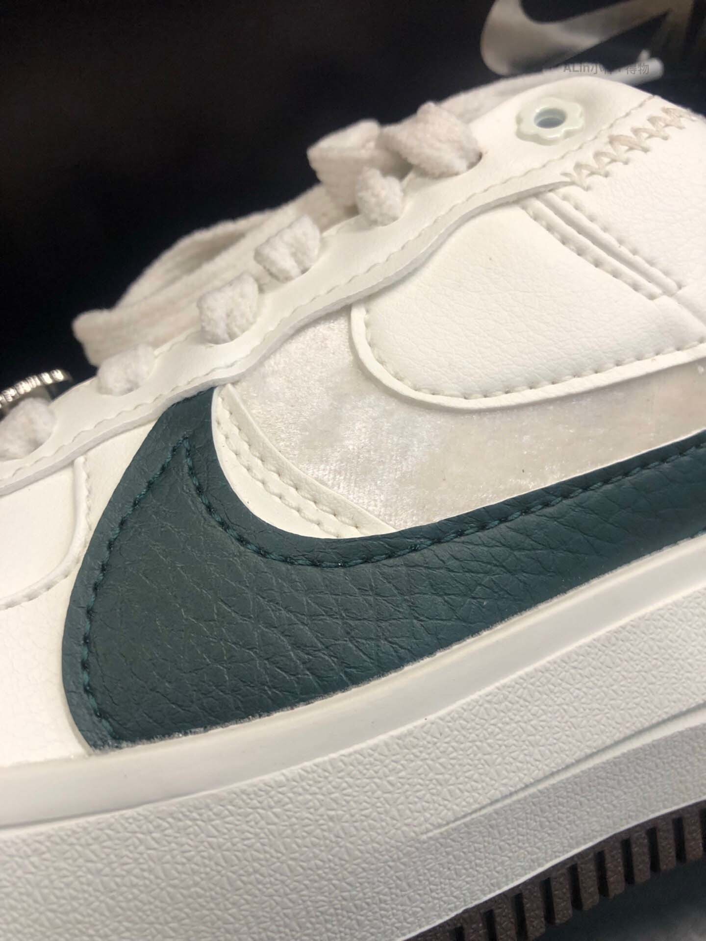 $70-LDN-165 NK gallery