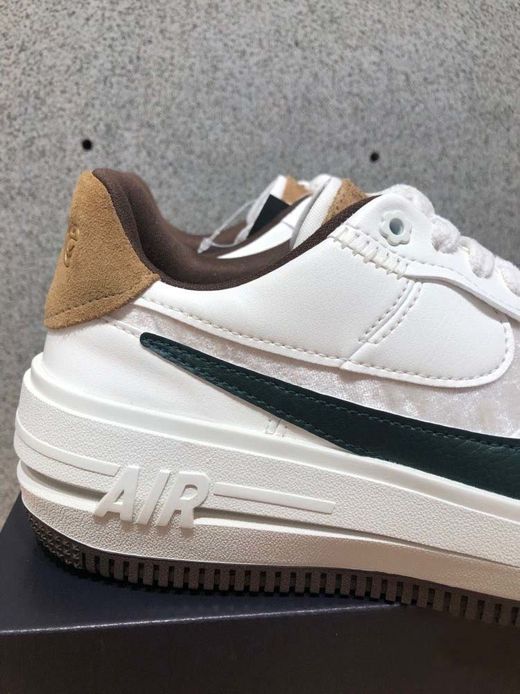 $70-LDN-165 NK gallery