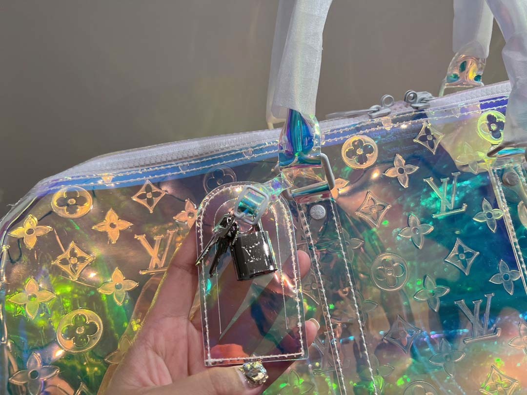 $70-LDN-313 LV gallery