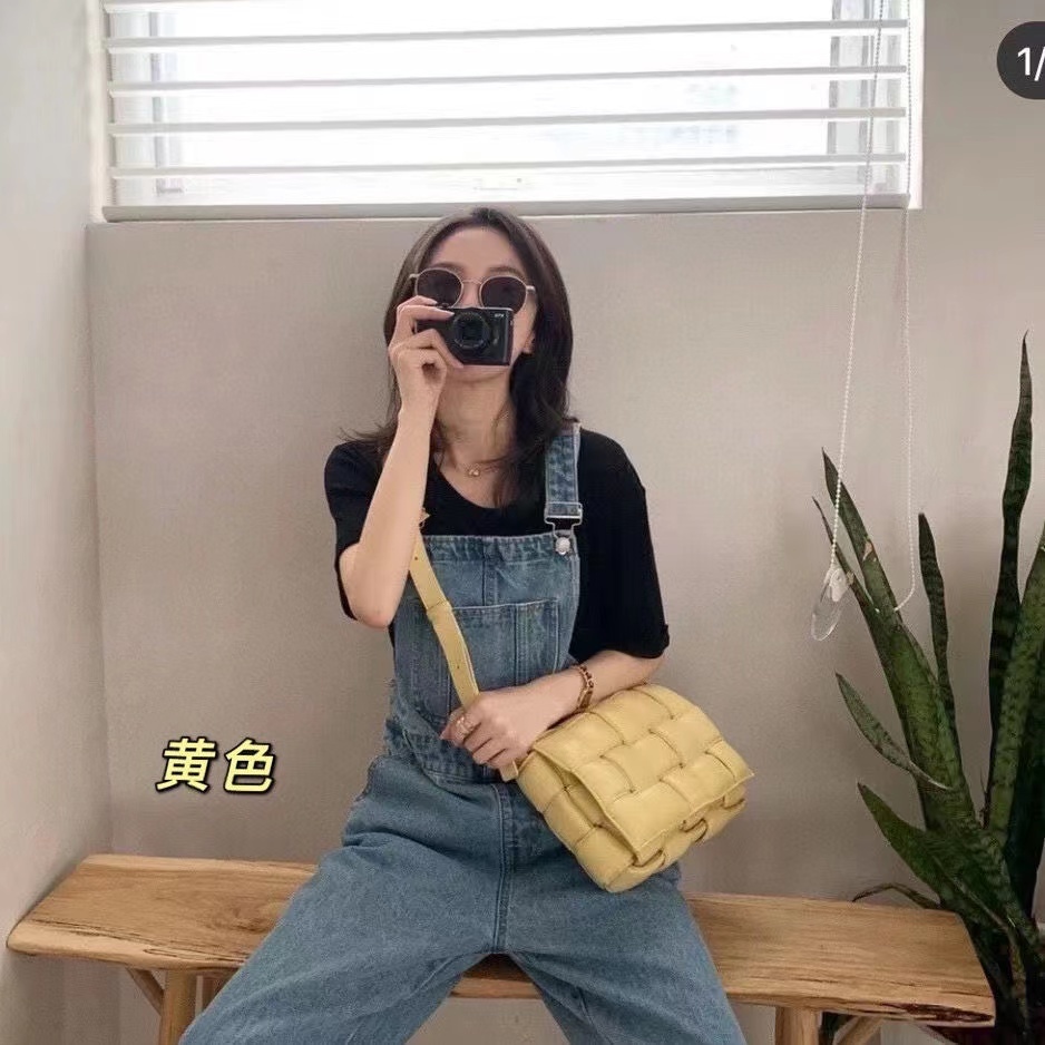 $70-LDN-431 BV gallery