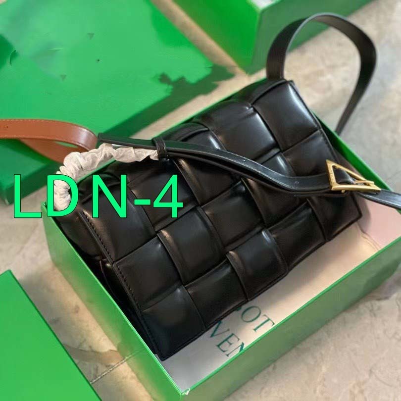 $70-LDN-431 BV gallery