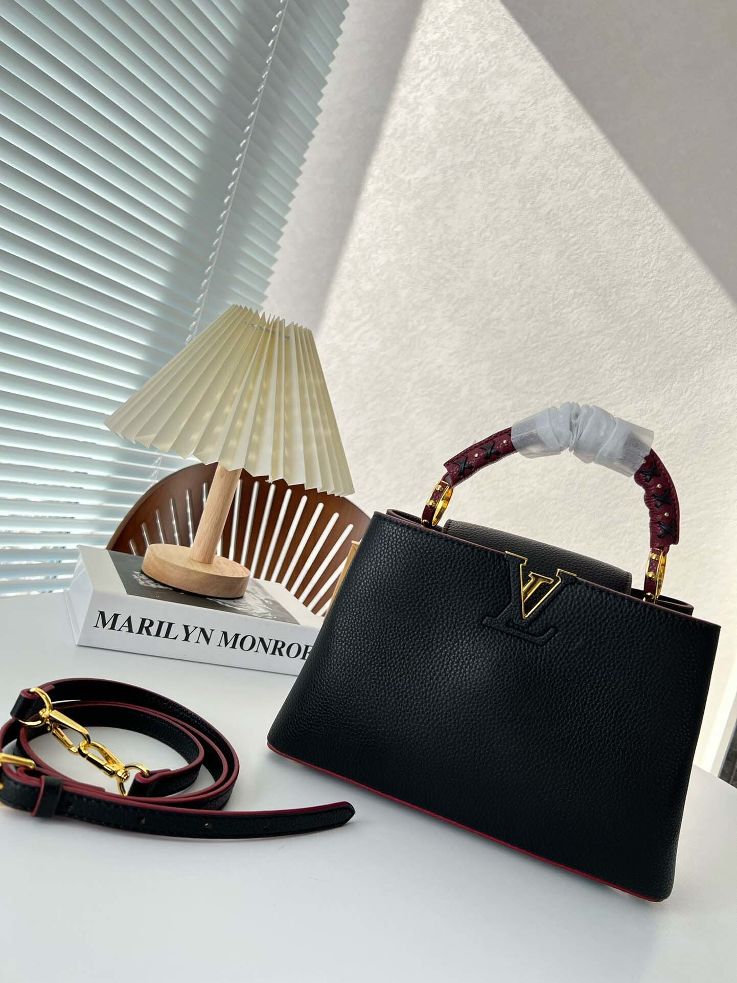 $71.89-LDN-320 LV gallery