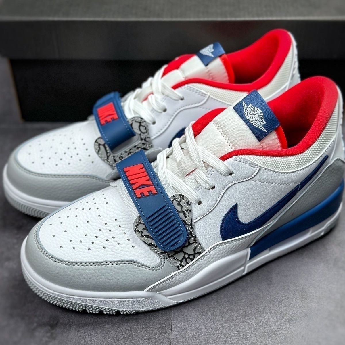 $75-LDN-115 NK gallery