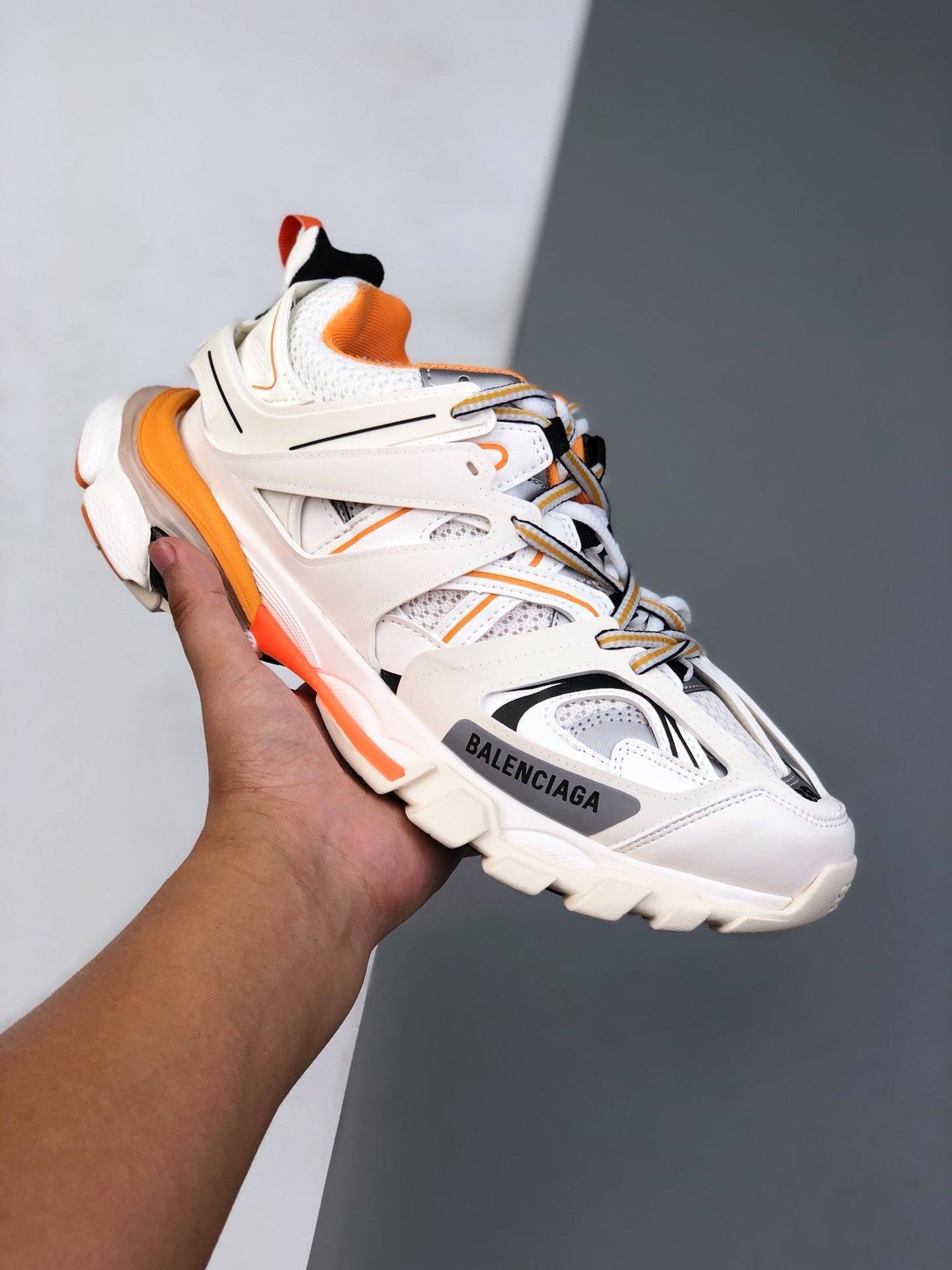 $75-LDN-652 bacga gallery