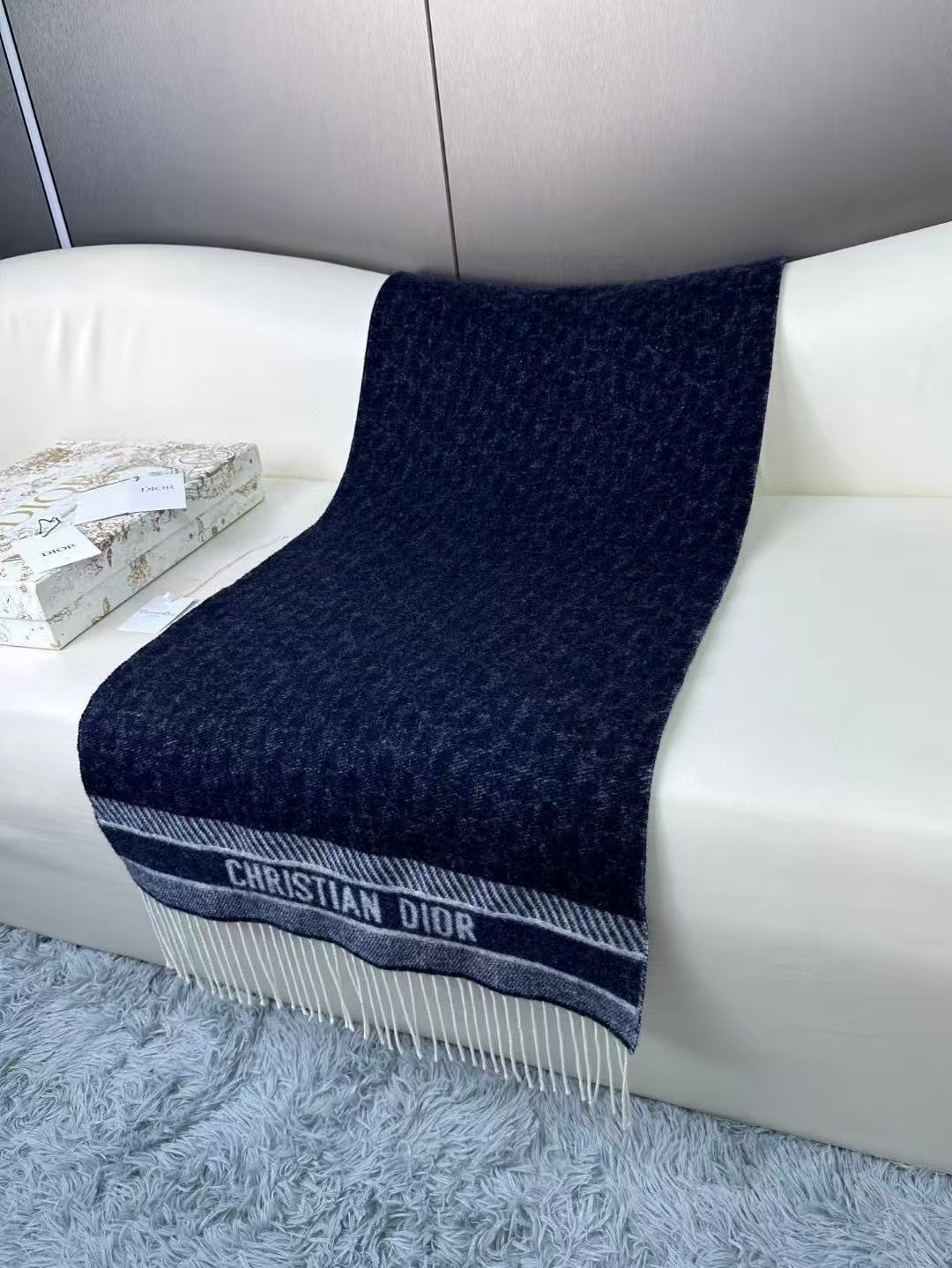 $75.9-LING-16 DIOR gallery