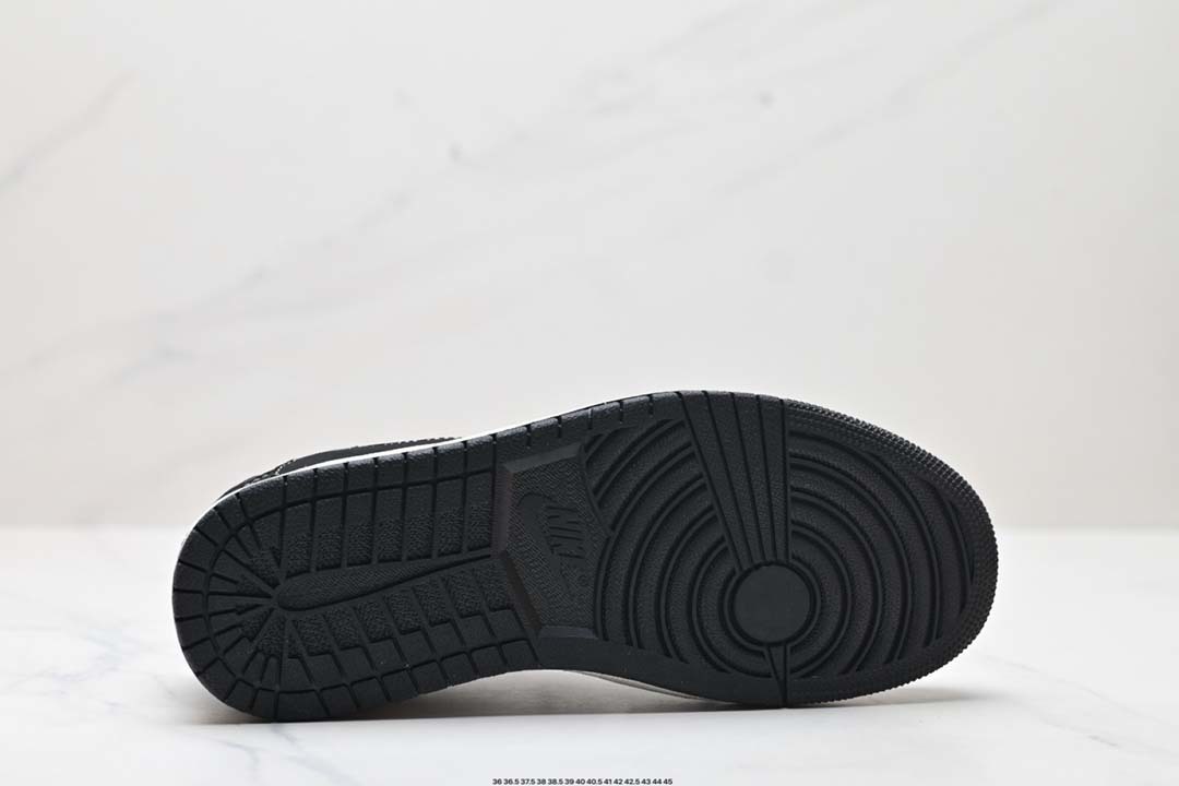 $77-LDN-172 NK gallery