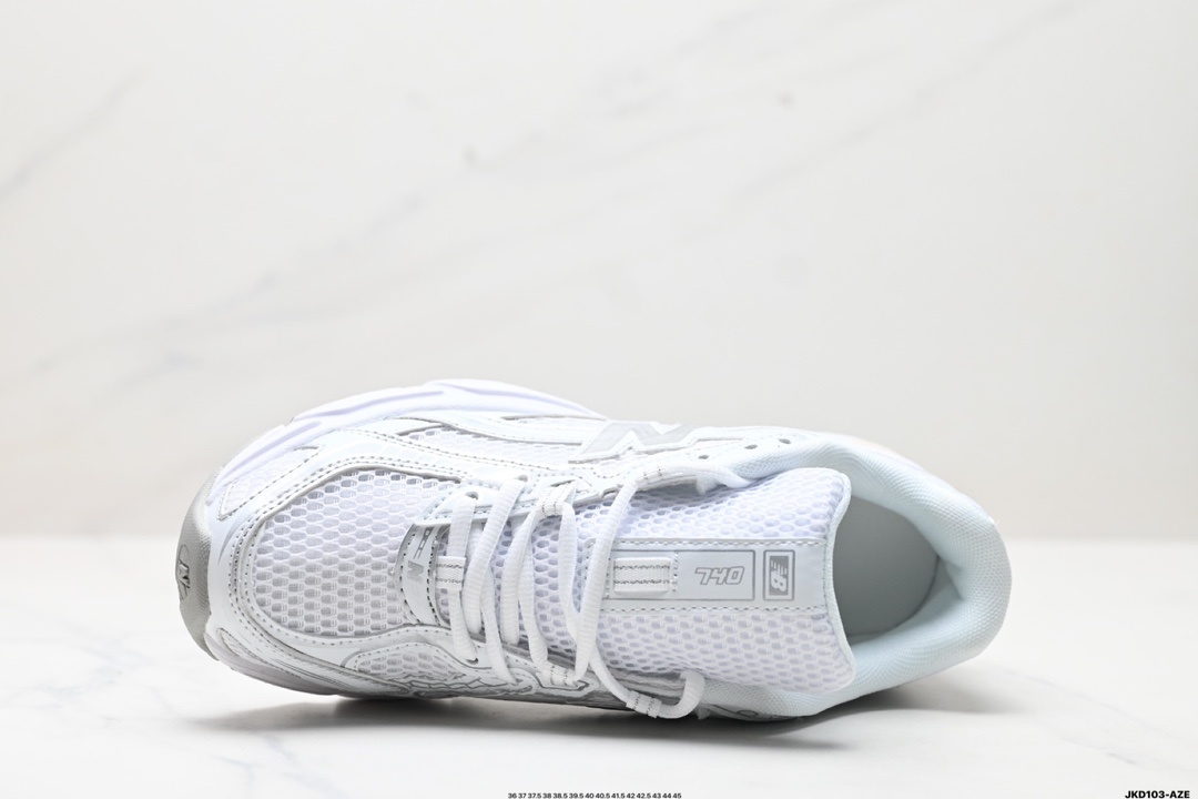 $77-LDN-641 NB gallery