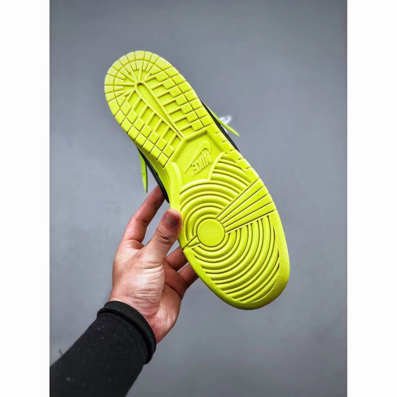 $78-LDN-146 NK gallery