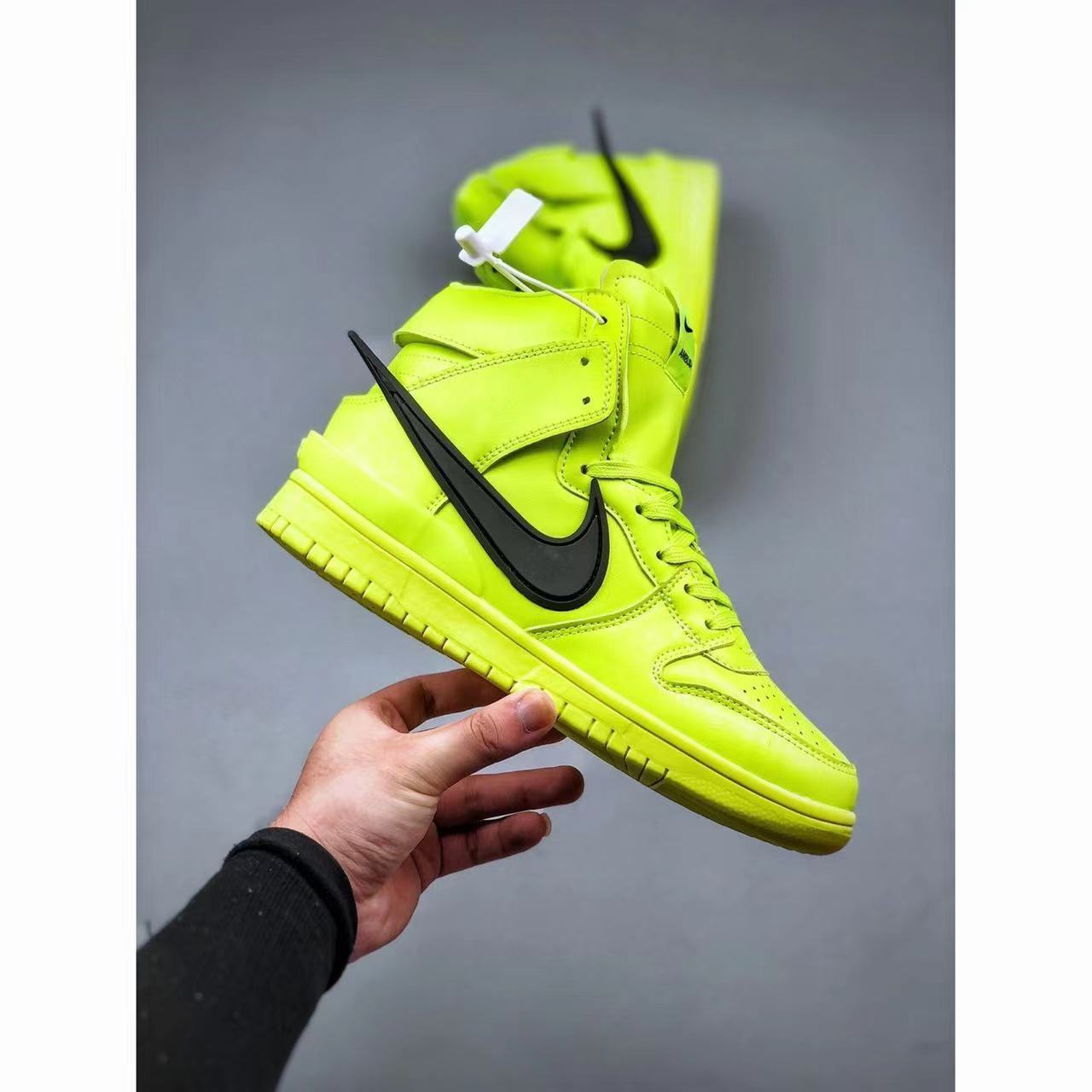 $78-LDN-146 NK gallery