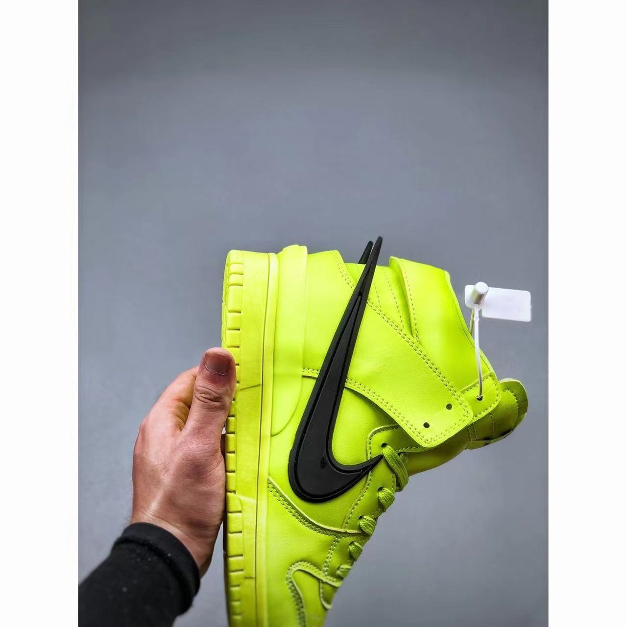 $78-LDN-146 NK gallery