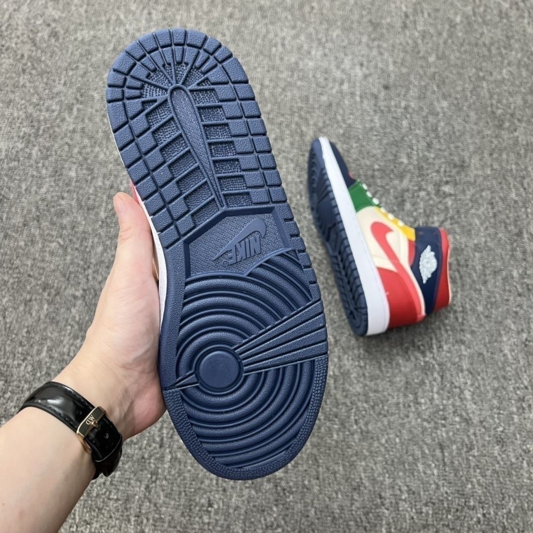 $80-LDN-107 NK gallery