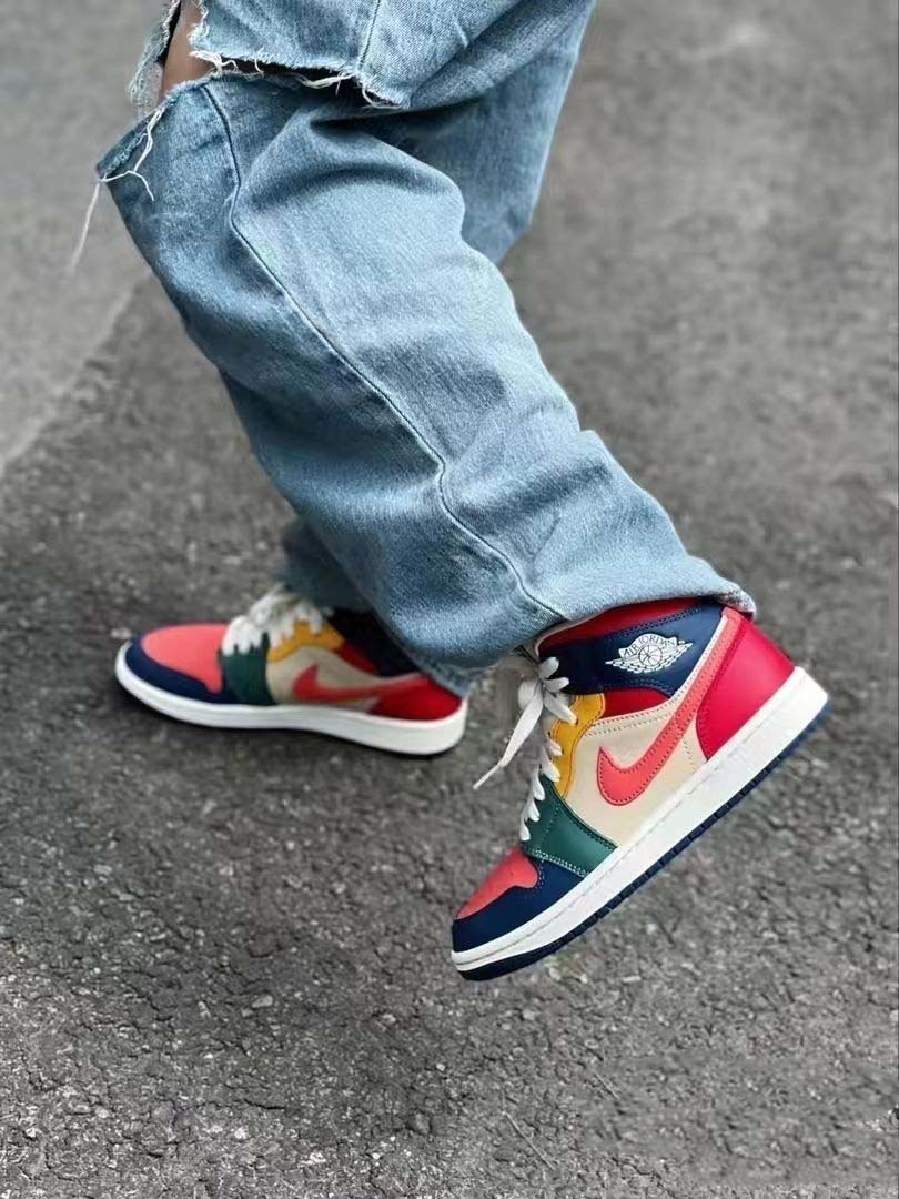 $80-LDN-107 NK gallery