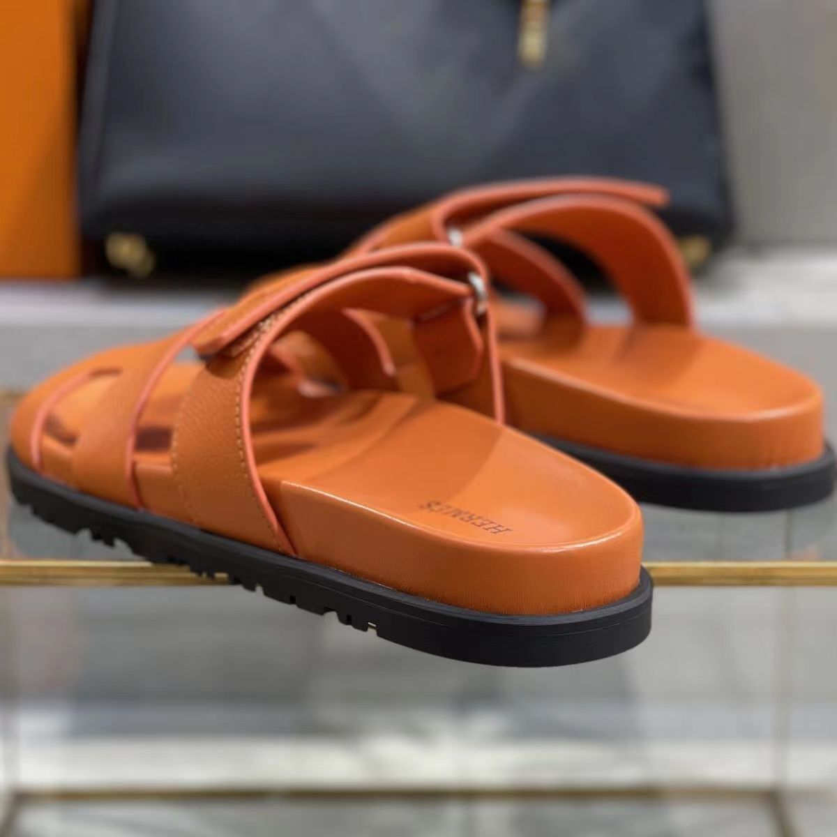 $81-LDN-749 Herm gallery