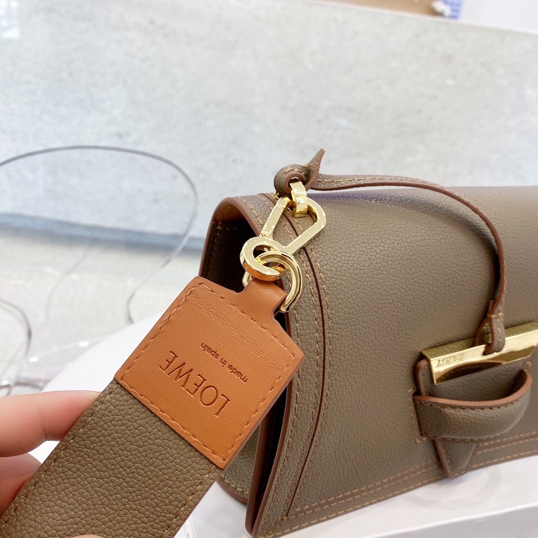 $82-LDN-545 LW gallery