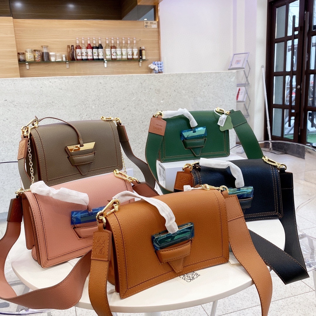 $82-LDN-545 LW gallery