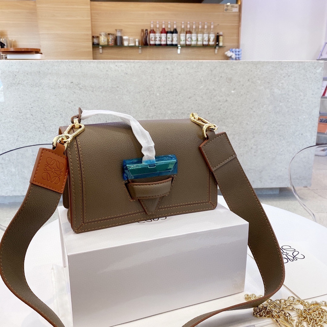 $82-LDN-545 LW gallery