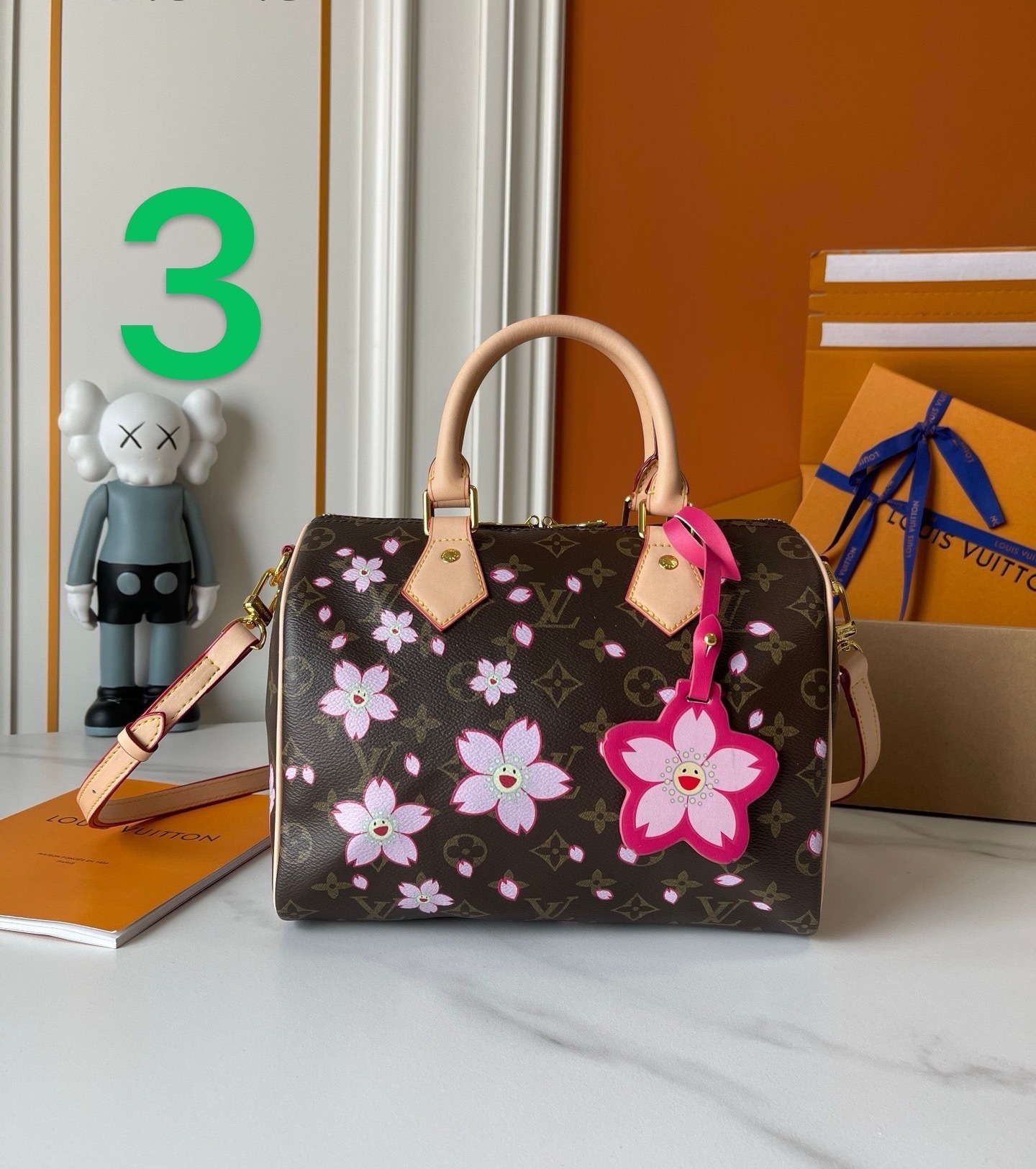 $82-LDN-868 LV gallery