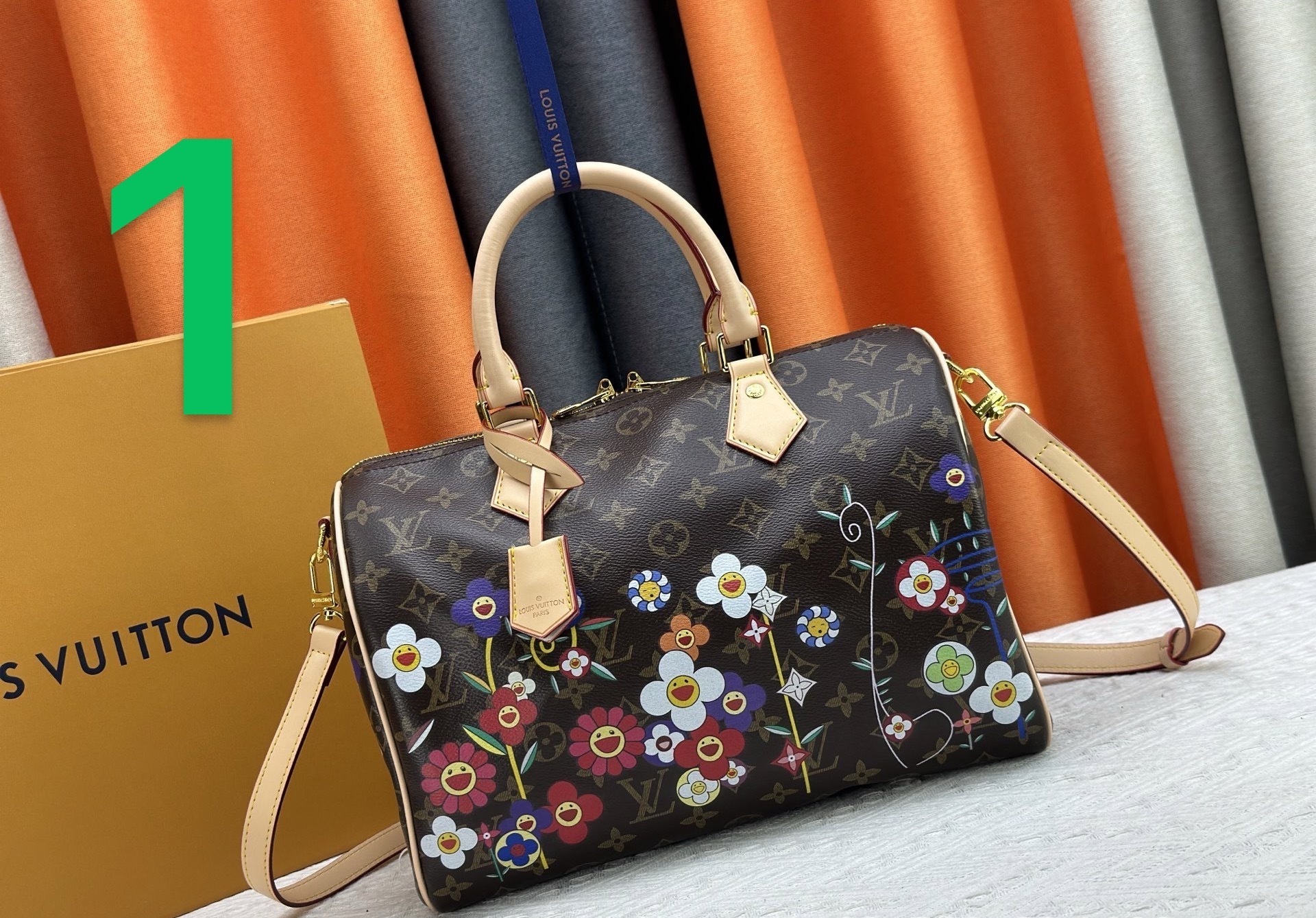 $82-LDN-868 LV gallery