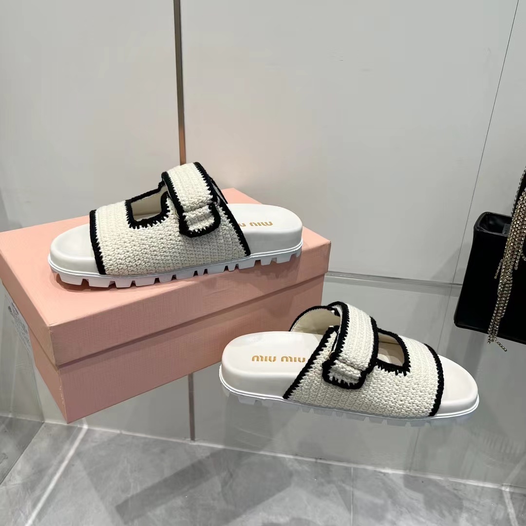 $82.99-LDN-535 MIU gallery