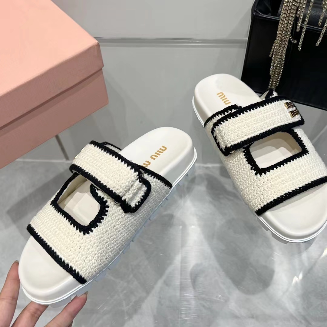 $82.99-LDN-535 MIU gallery