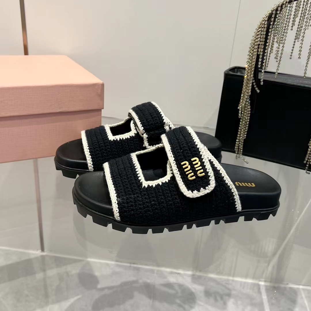 $82.99-LDN-535 MIU gallery