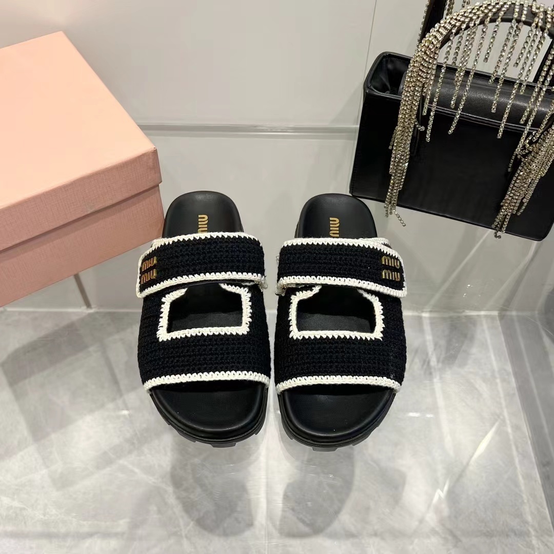$82.99-LDN-535 MIU gallery