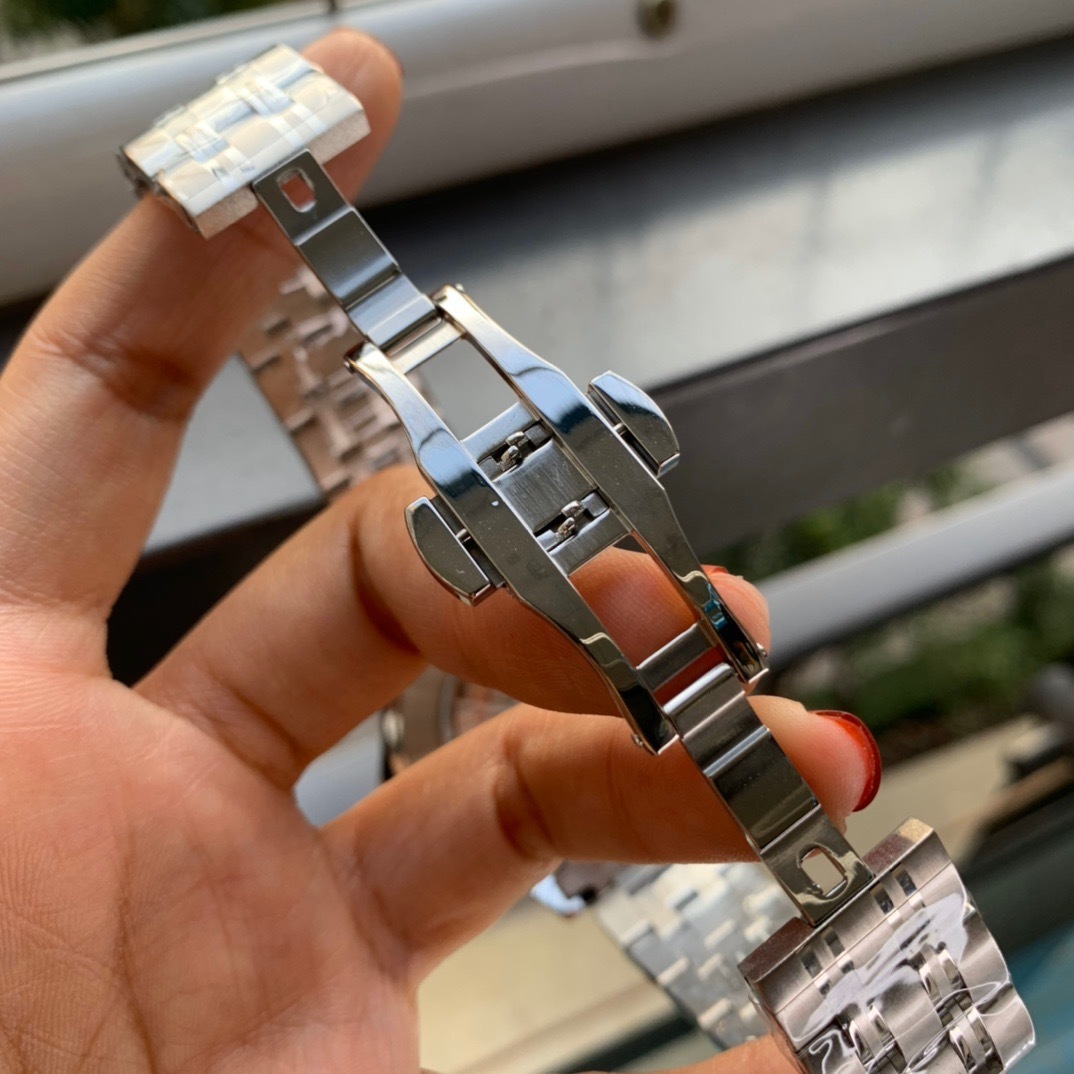 $84-LDN-446 OA gallery